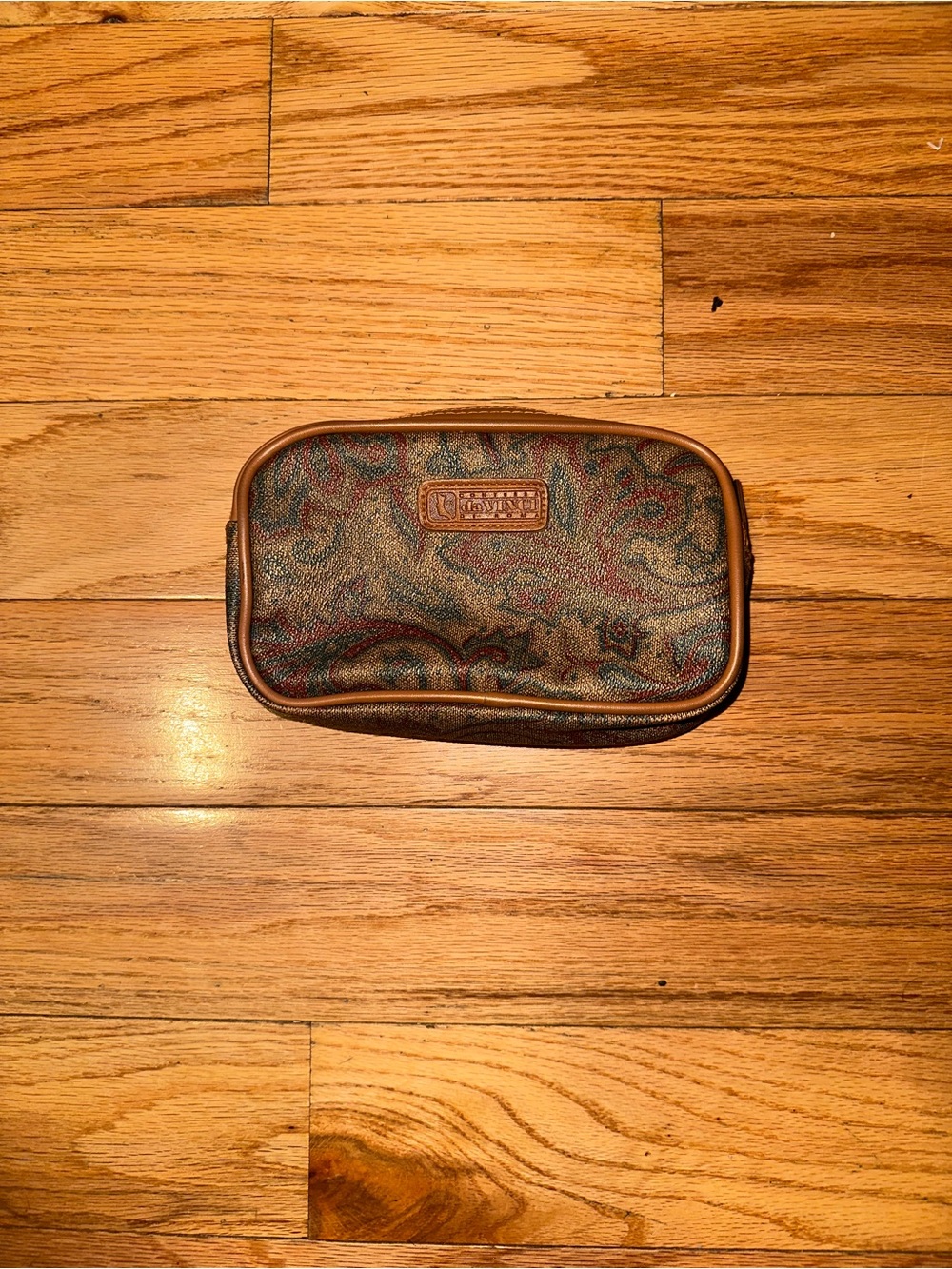 DaVinci Paisley Toiletry Bag in Brown